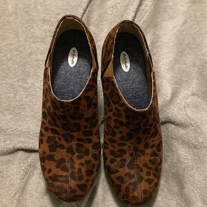 Animal print Dr. Scholls wedge size 7